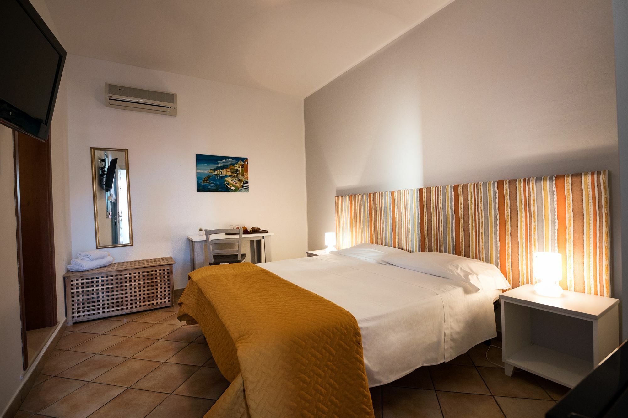 Cabrera House Bed & Breakfast ปอซซัลโล ภายนอก รูปภาพ