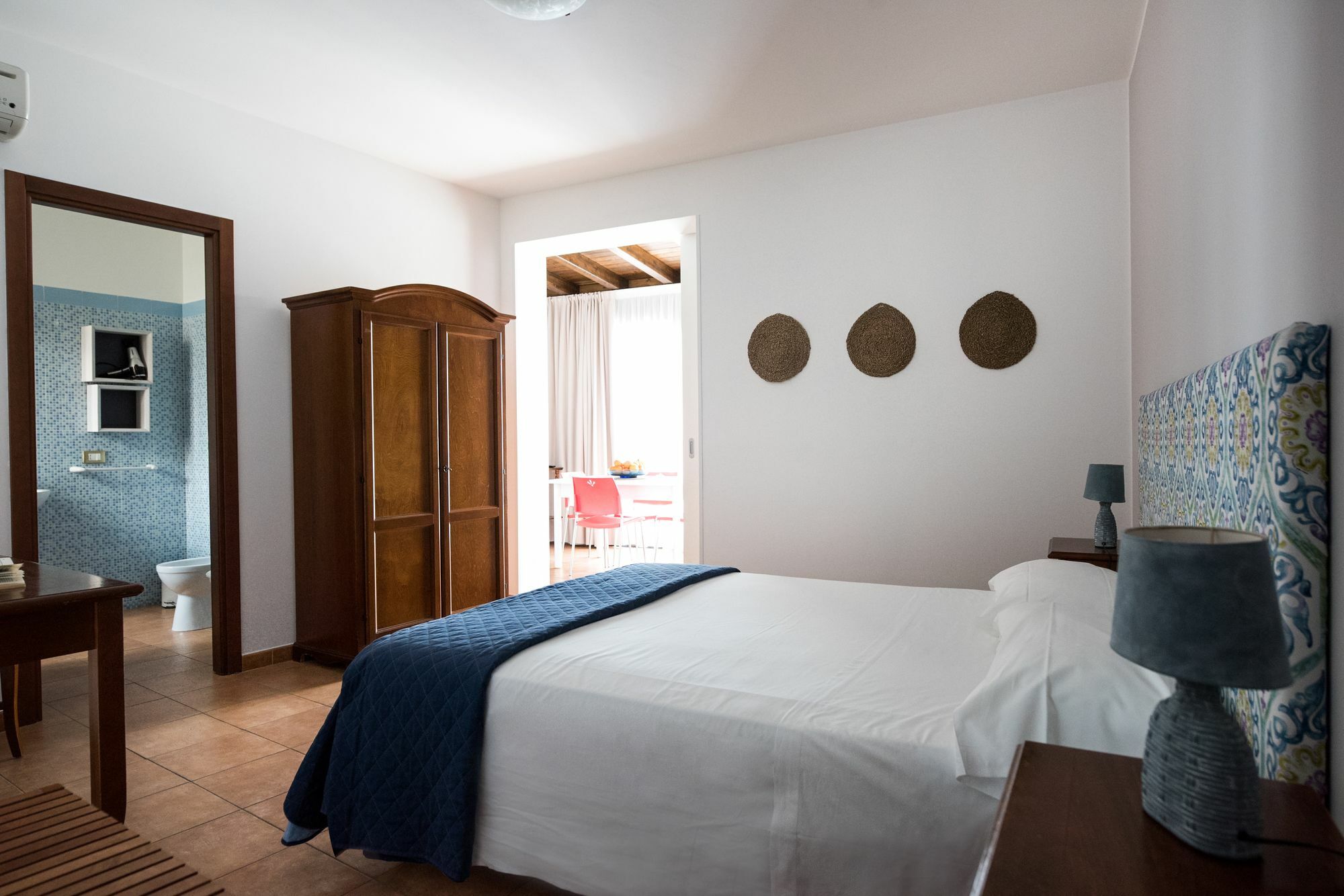 Cabrera House Bed & Breakfast ปอซซัลโล ภายนอก รูปภาพ