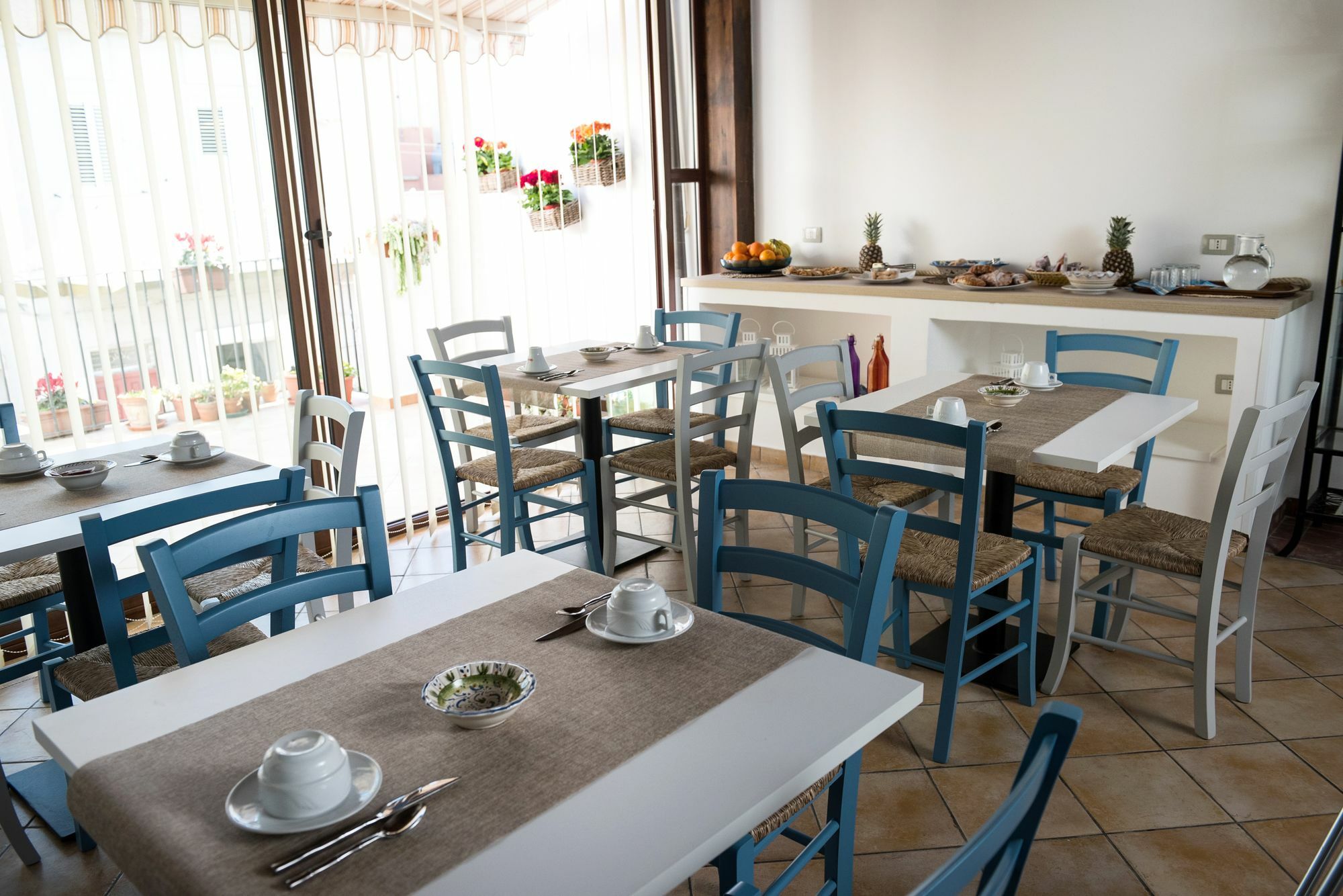 Cabrera House Bed & Breakfast ปอซซัลโล ภายนอก รูปภาพ