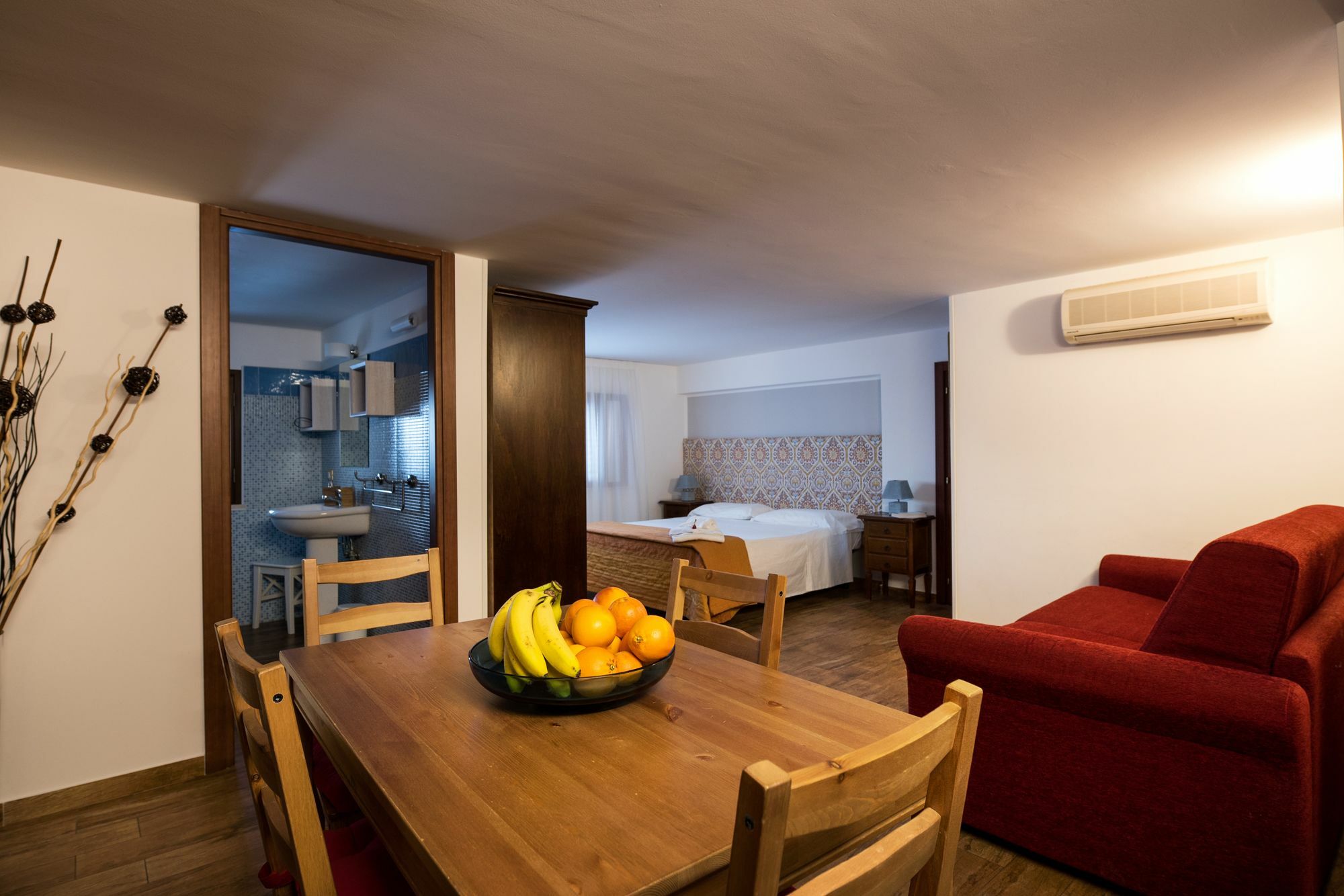 Cabrera House Bed & Breakfast ปอซซัลโล ภายนอก รูปภาพ